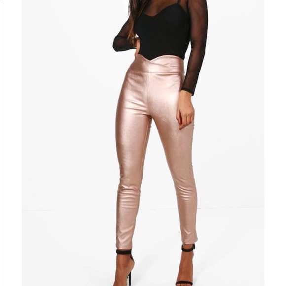 Boohoo Pants - High waist leggings